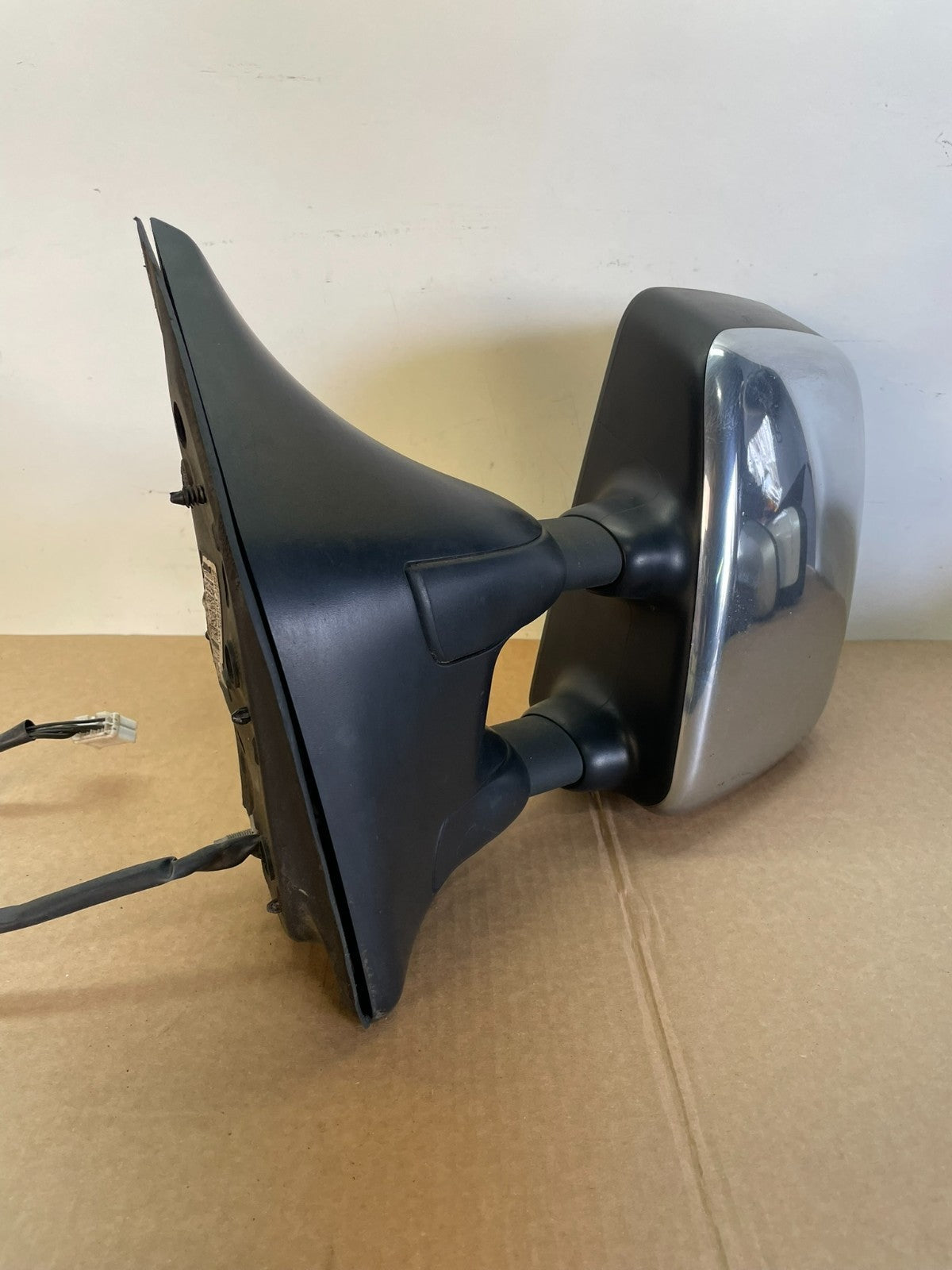 2004 to 2015 Nissan Titan SE Left Driver LH View Door Mirror AH6273 DW1