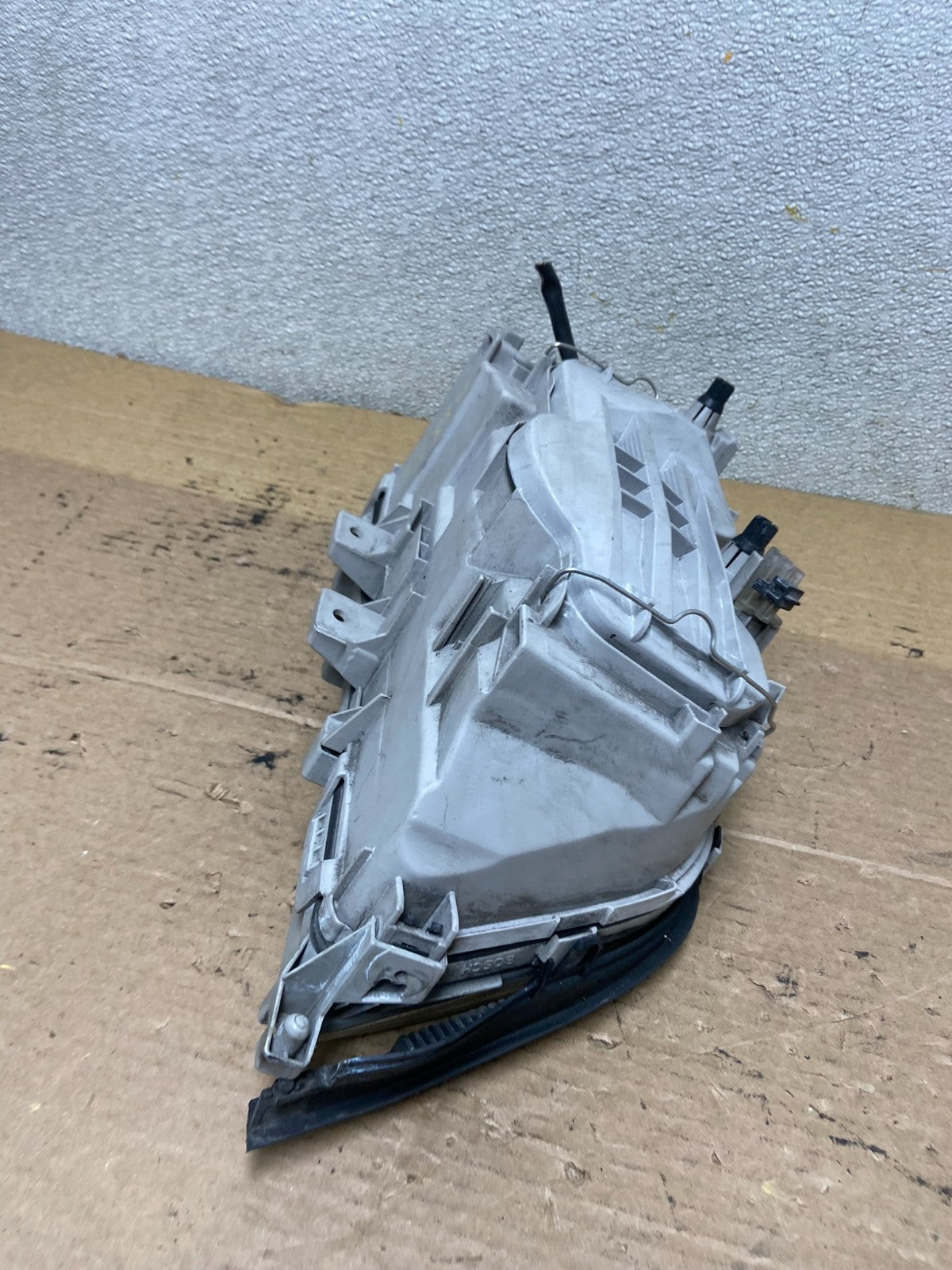 1994-1996 Mercedes C C230 W202 Front Left Driver LH Side Headlight AB3341 DG4