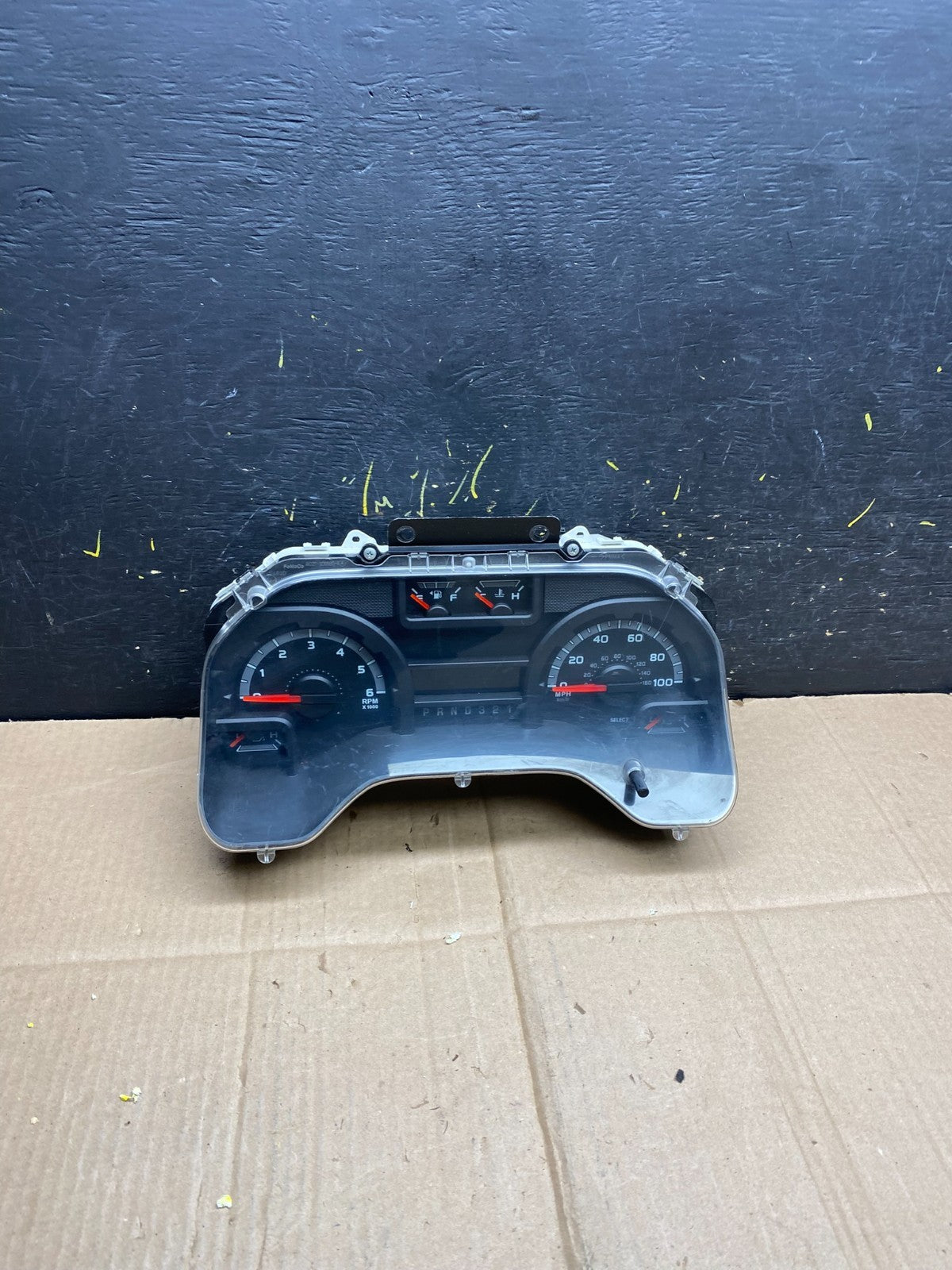 2010 Ford E150 E250 E350 VAN Gauge Speedometer Cluster AA4641 DG0