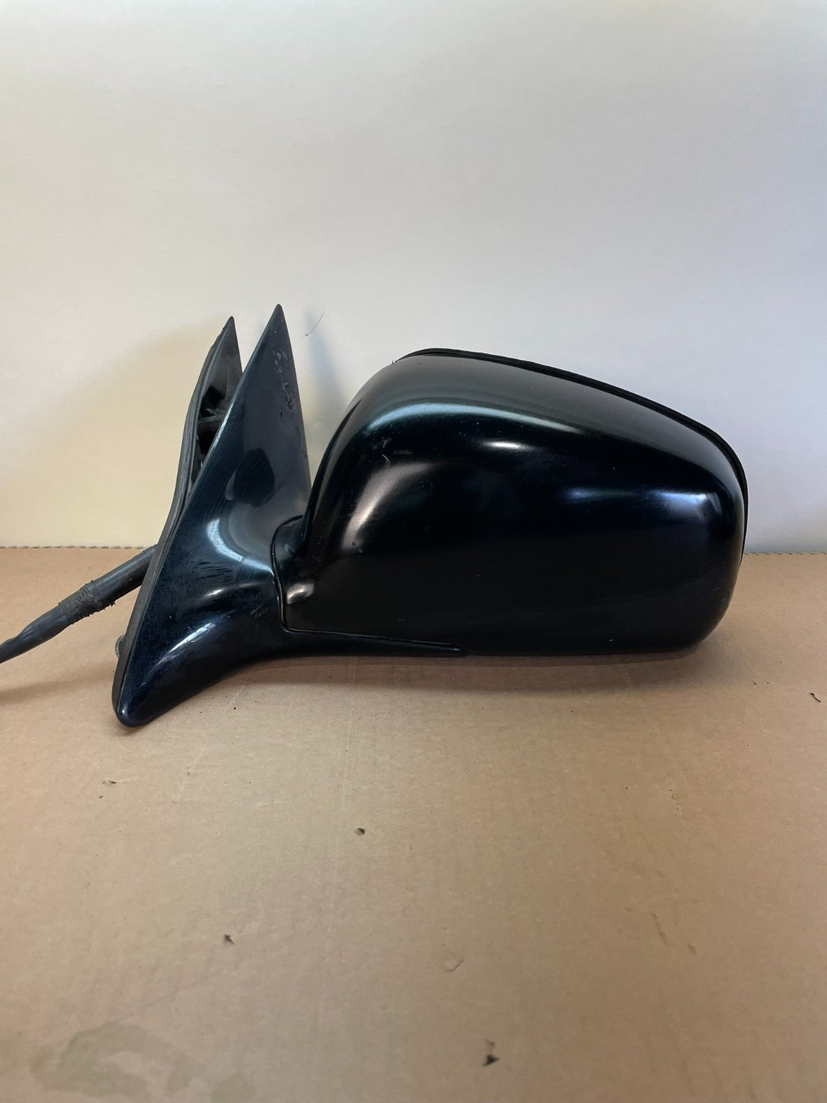 2004 to 2011 Lincoln Town Car Left Driver LH View Heated Door Mirror AH8586 DG0