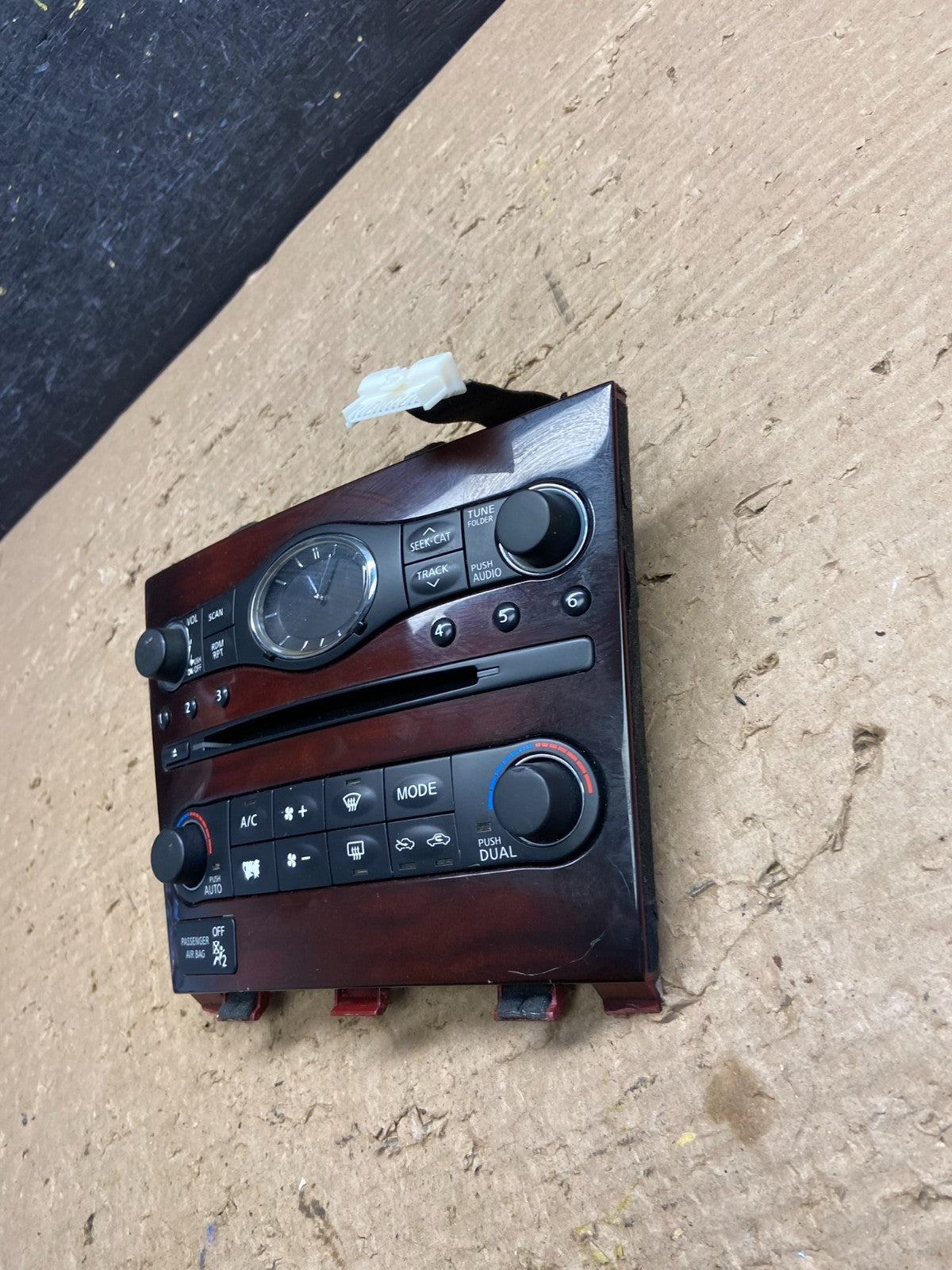 2010 to 2013 Infiniti G35 G37 Radio Player Climate Control Panel Bezel AG8782 DG4
