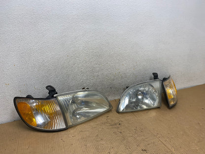 2001 2002 2003 Toyota Sienna Left+Right Side Set Headlights Halogen AI7932 DW2
