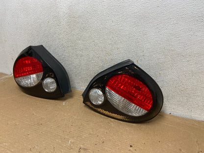 2000 to 2001 Nissan Maxima Left + Right Set Tail Lights AH8464 LK2