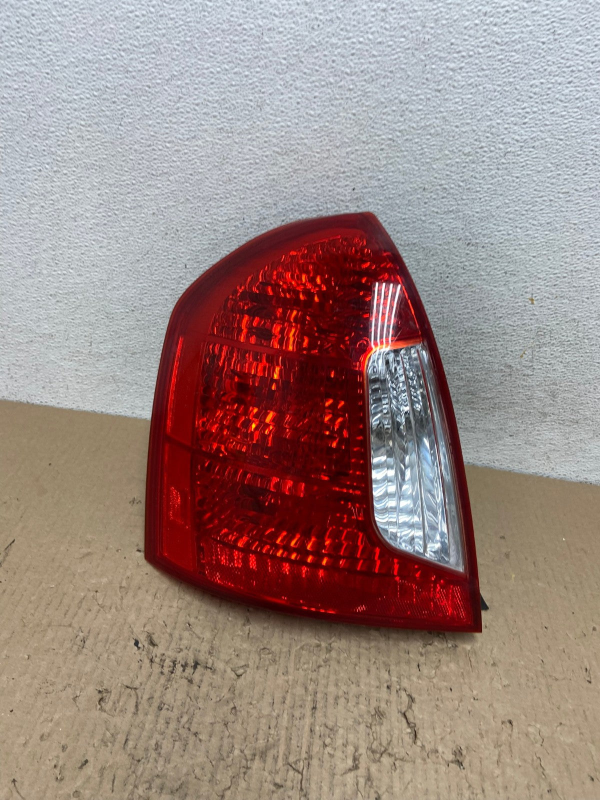 2006-2011 Hyundai Accent Sedan Left Driver Side Lh Tail Light AF2943 LK0