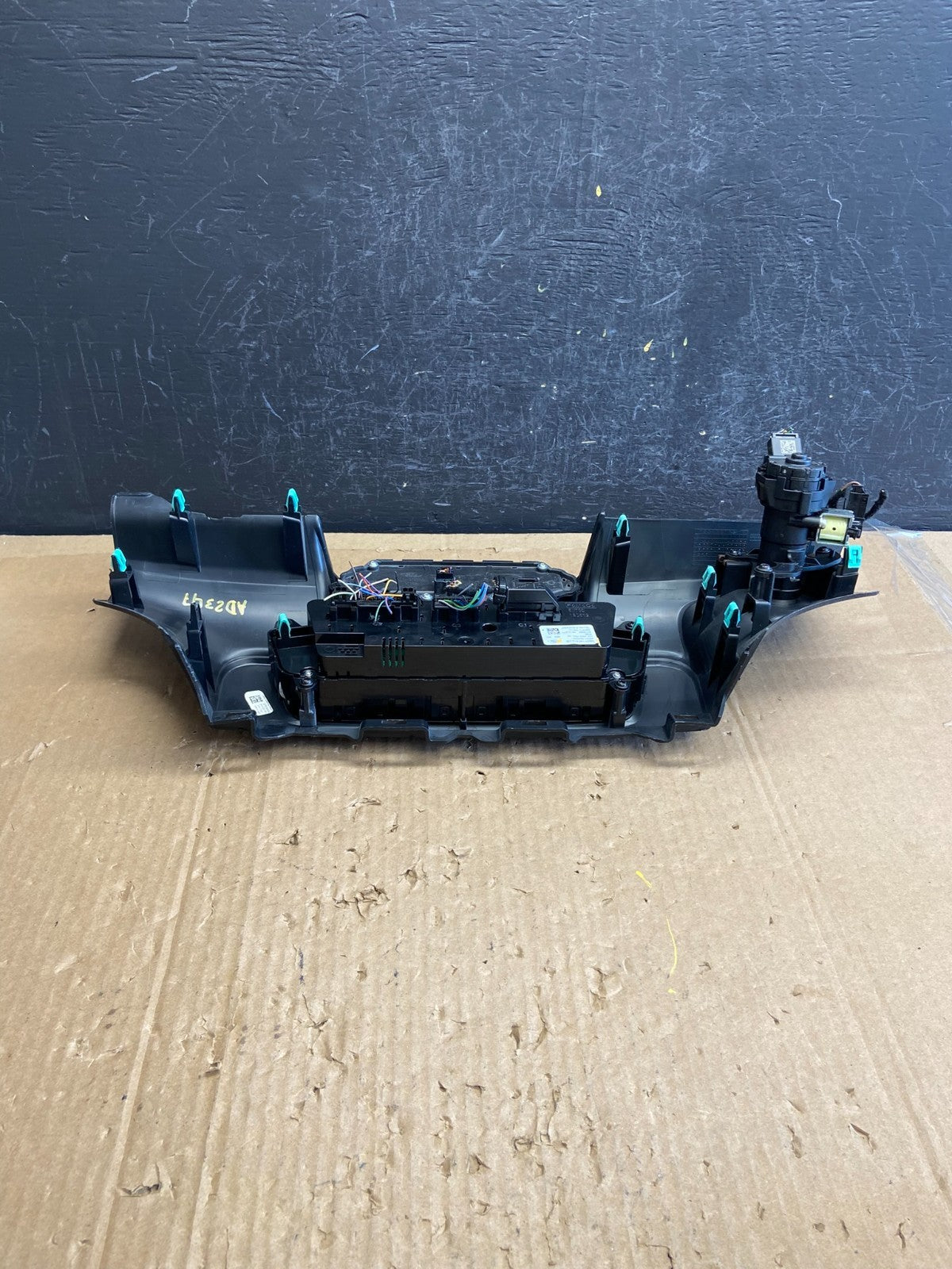 2020 to 2023 Ford Explorer A/C Heater Climate Control Panel ad2347 DG3