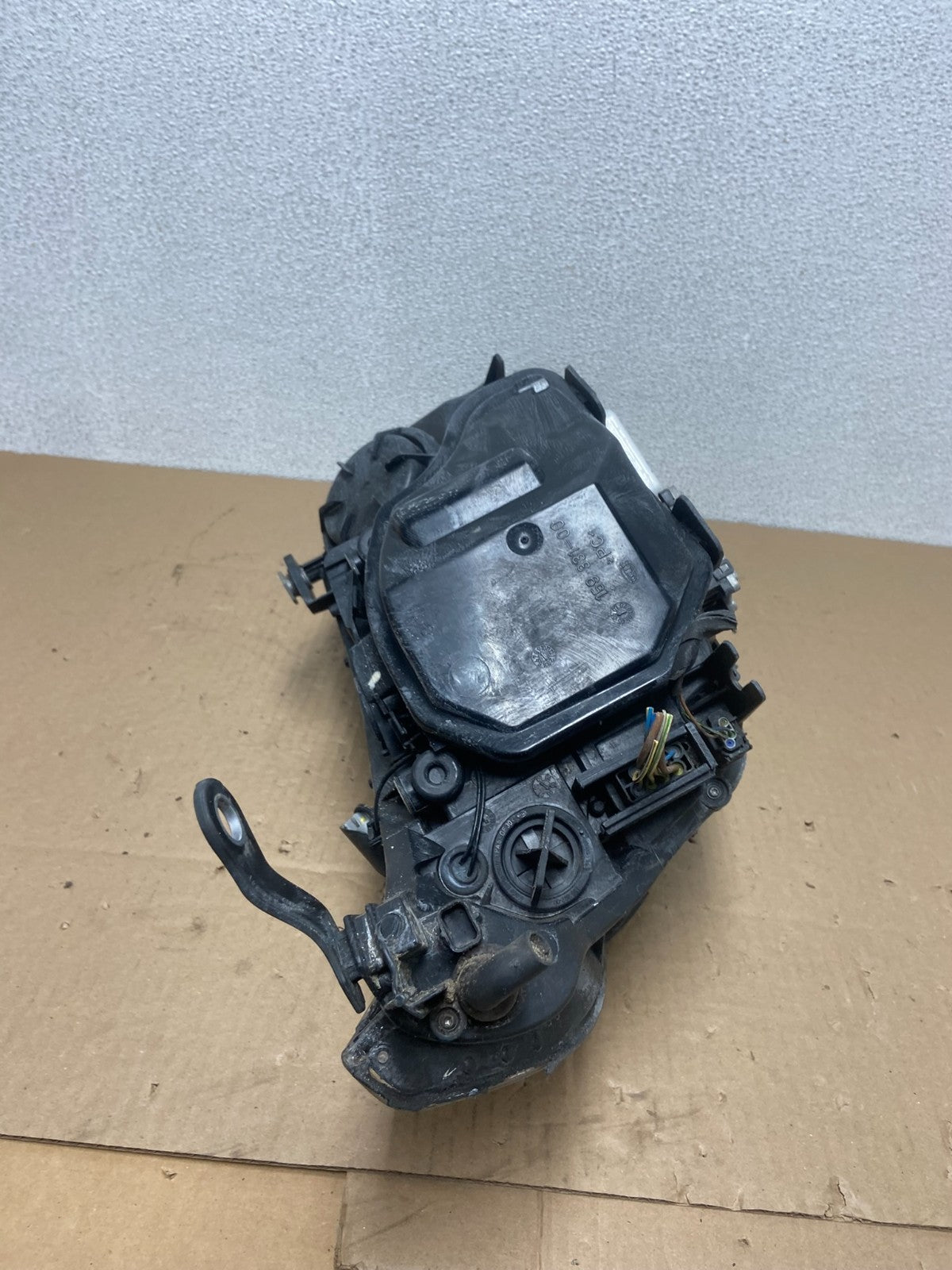 2004 to 2007 BMW 525i 5 Series Headlight Left LH Xenon AFS AB6188 DW8