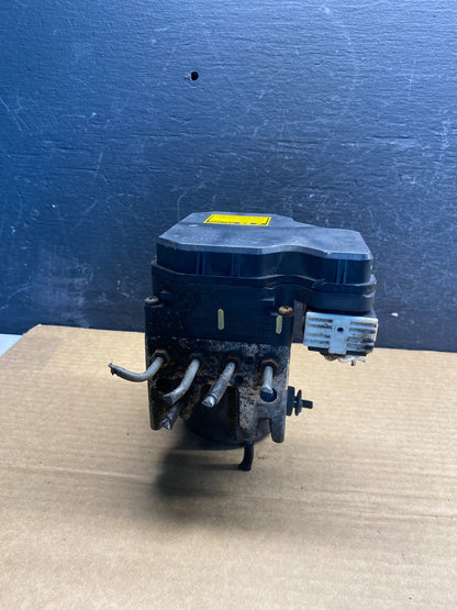 2004 - 2006 Toyota Sienna ABS Brake Pump Anti Lock Module AF6722 DG3
