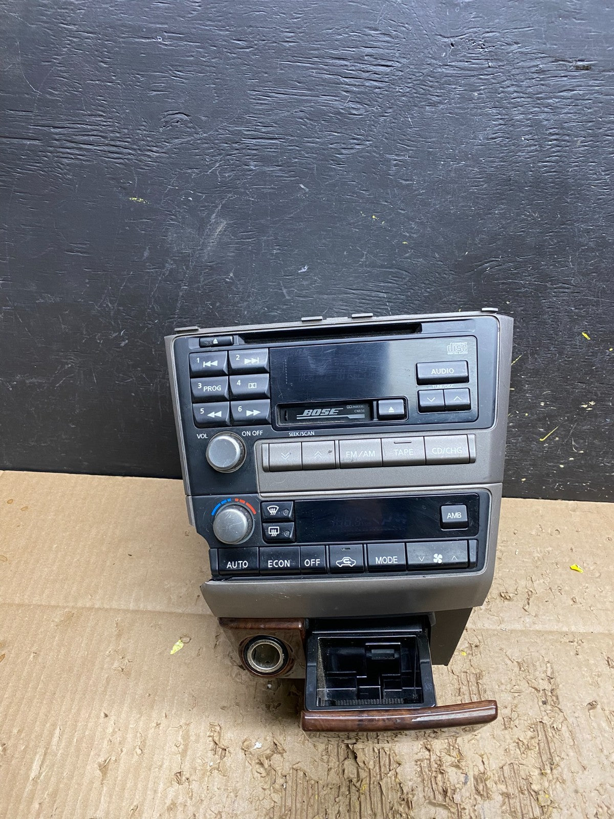 2000 to 2001 Infiniti i30 Bose Radio AM/FM Casette Climate Control W0002 DG3