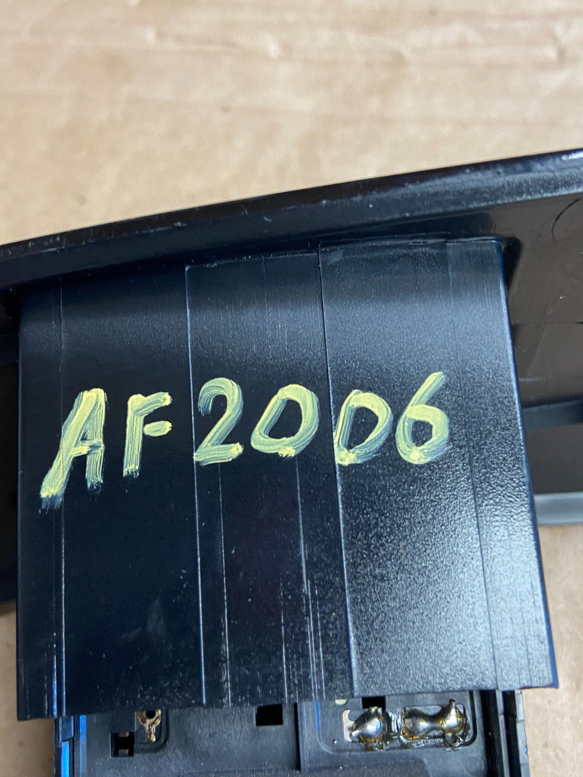 2004 to 2010 Toyota Sienna Right Side Radio Switches Bezel Trim af2006 DG6