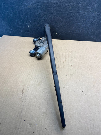 2004 to 2009 Mazda 3 Windshield Rear Wiper Motor ag9670 DG2
