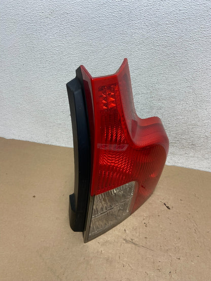 2007 to 2012 Volvo XC90 Right Passenger RH Side Lower Tail Light AG41082