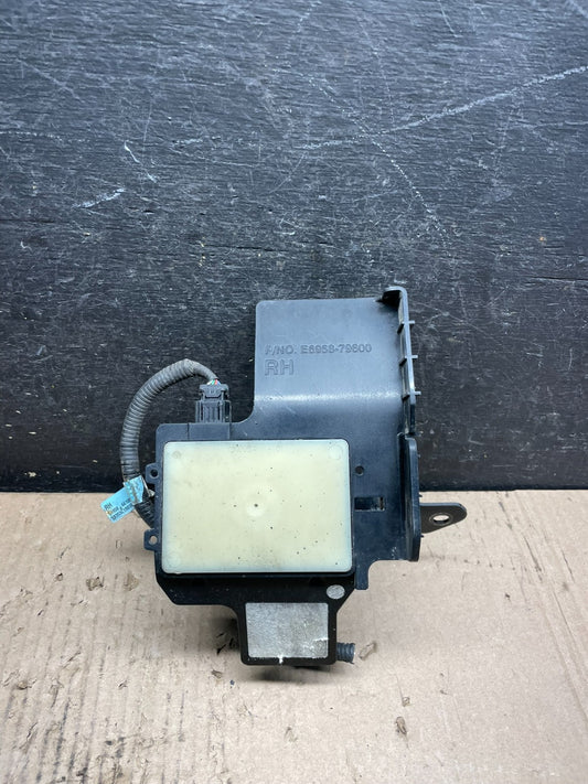 2016 - 2018 Kia Optima Rear Blind Spot Radar Module v0847 DG0
