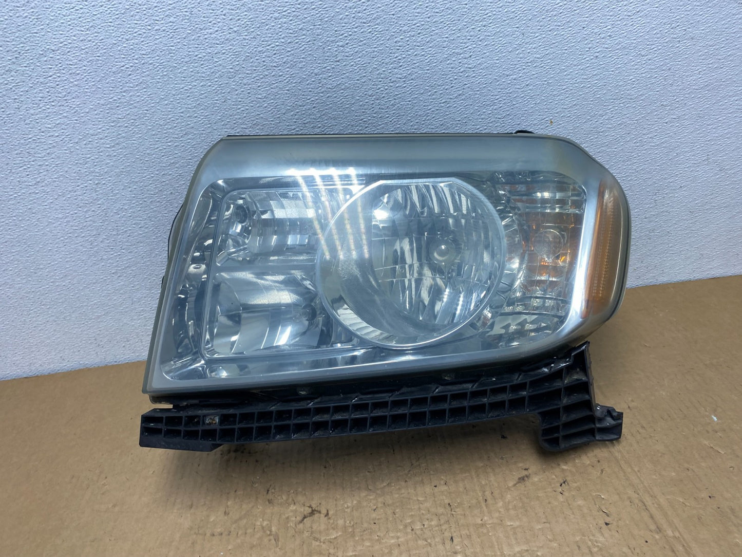 2009 2010 2011 Honda Pilot Left Driver LH Halogen Headlight AC7734 DW0