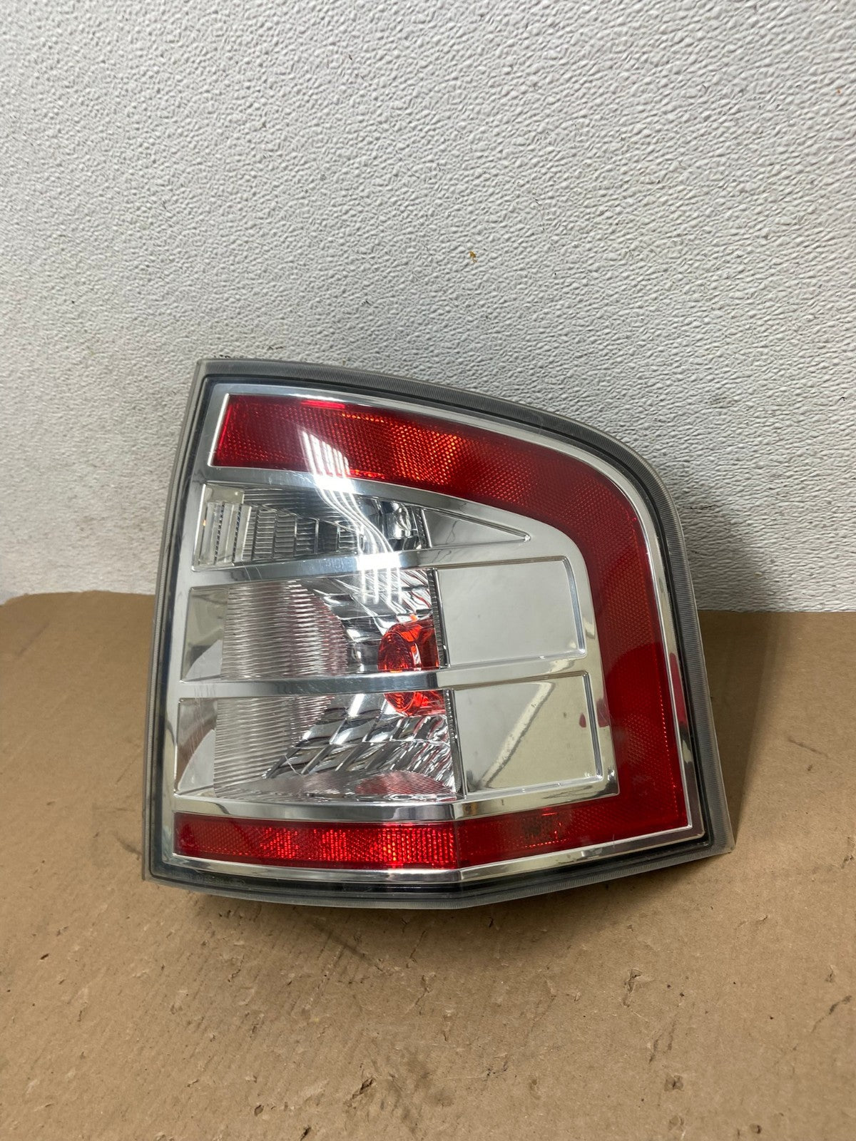 2007 to 2010 Ford Edge Tail light Right Passenger Rh Side AD7723 LK1