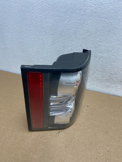 2010 to 2012 Land Rover Range Rover Right Passenger RH Side Tail Light AG2016 DG2