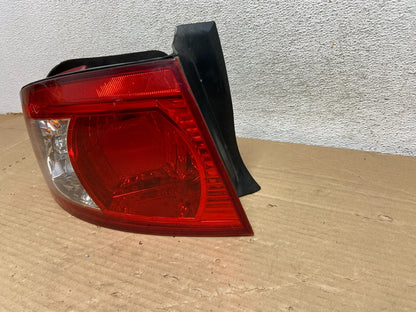2003-2006 Kia Optima Left Driver LH Side Tail Light AG8170 DW2