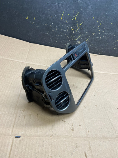 2012 to 2017 Volkswagen Tiguan Center Dashboard Radio Bezel Trim Y2163 DG1