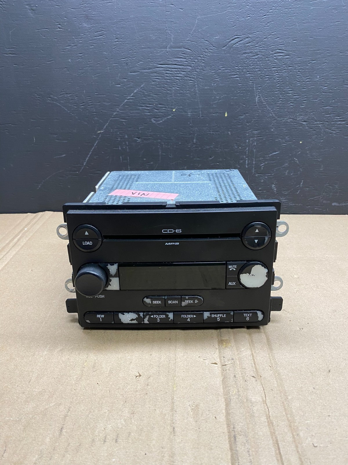 2005 to 2007 Ford Five Hundred Montego Radio CD Player OEM ab8735 DG0