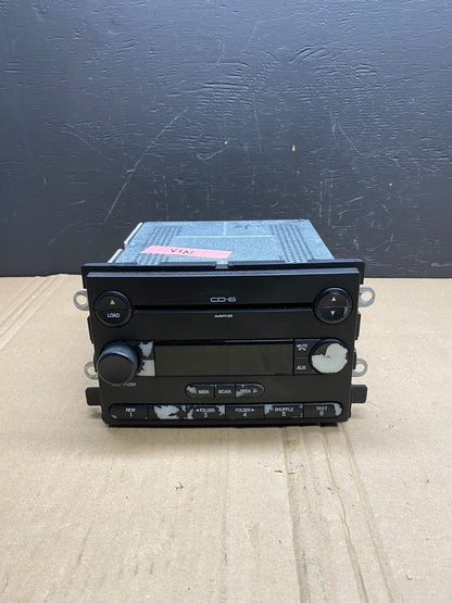 2005 to 2007 Ford Five Hundred Montego Radio CD Player OEM ab8735 DG0