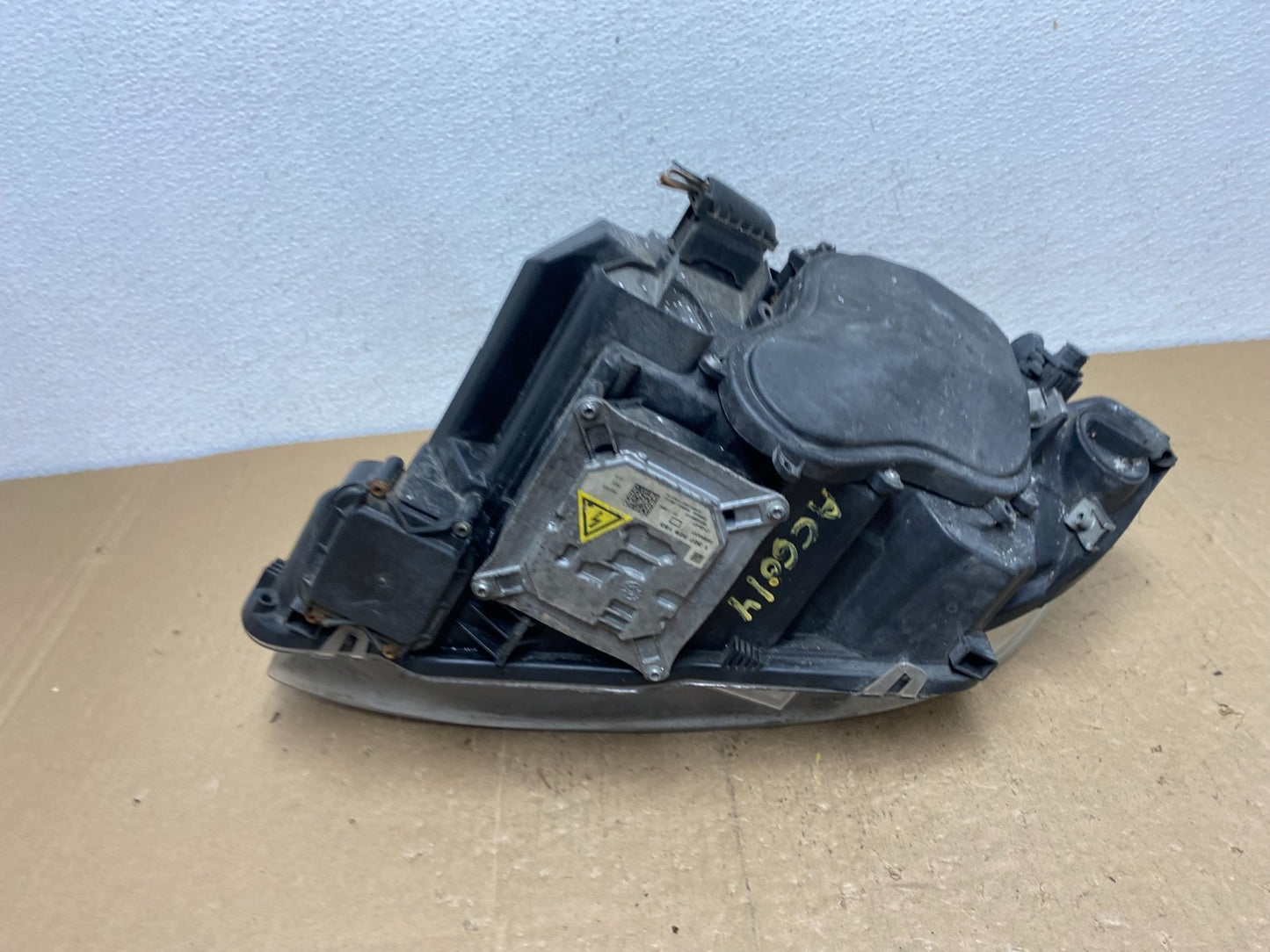 2007-2010 BMW 3-Series Coupe 335i Right Passenger Headlight Xenon HID AC6014 DW9