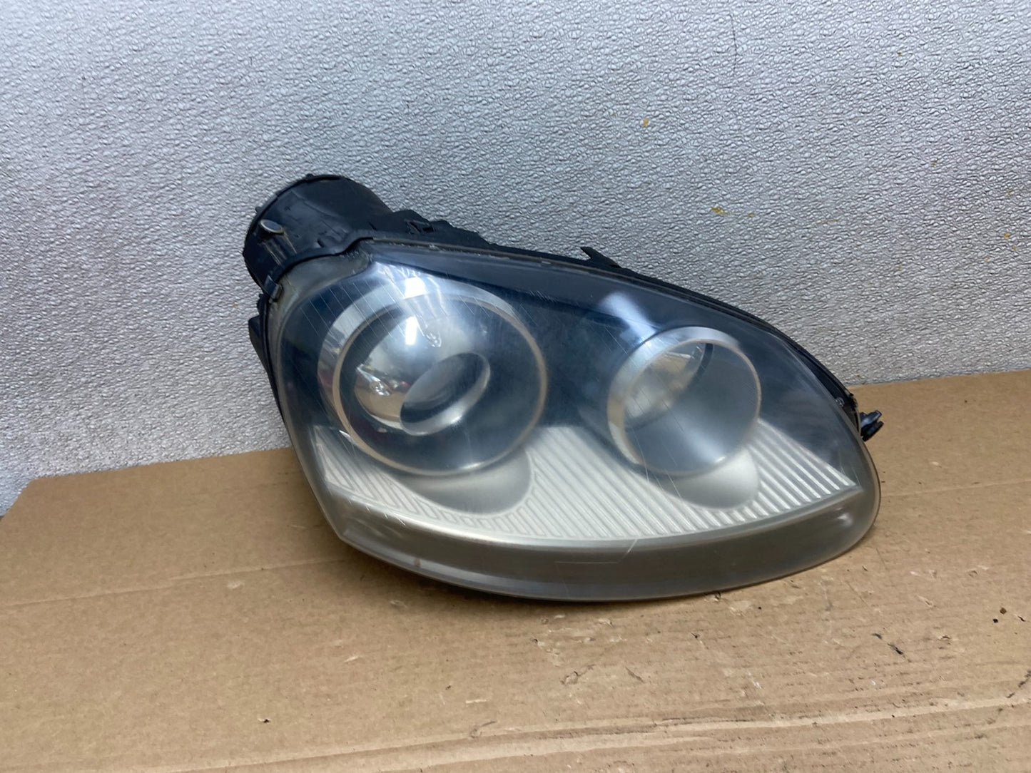 2006 to 2009 Volkswagen Jetta Golf Right RH HID Xenon Headlight Oem AB4474 DW0