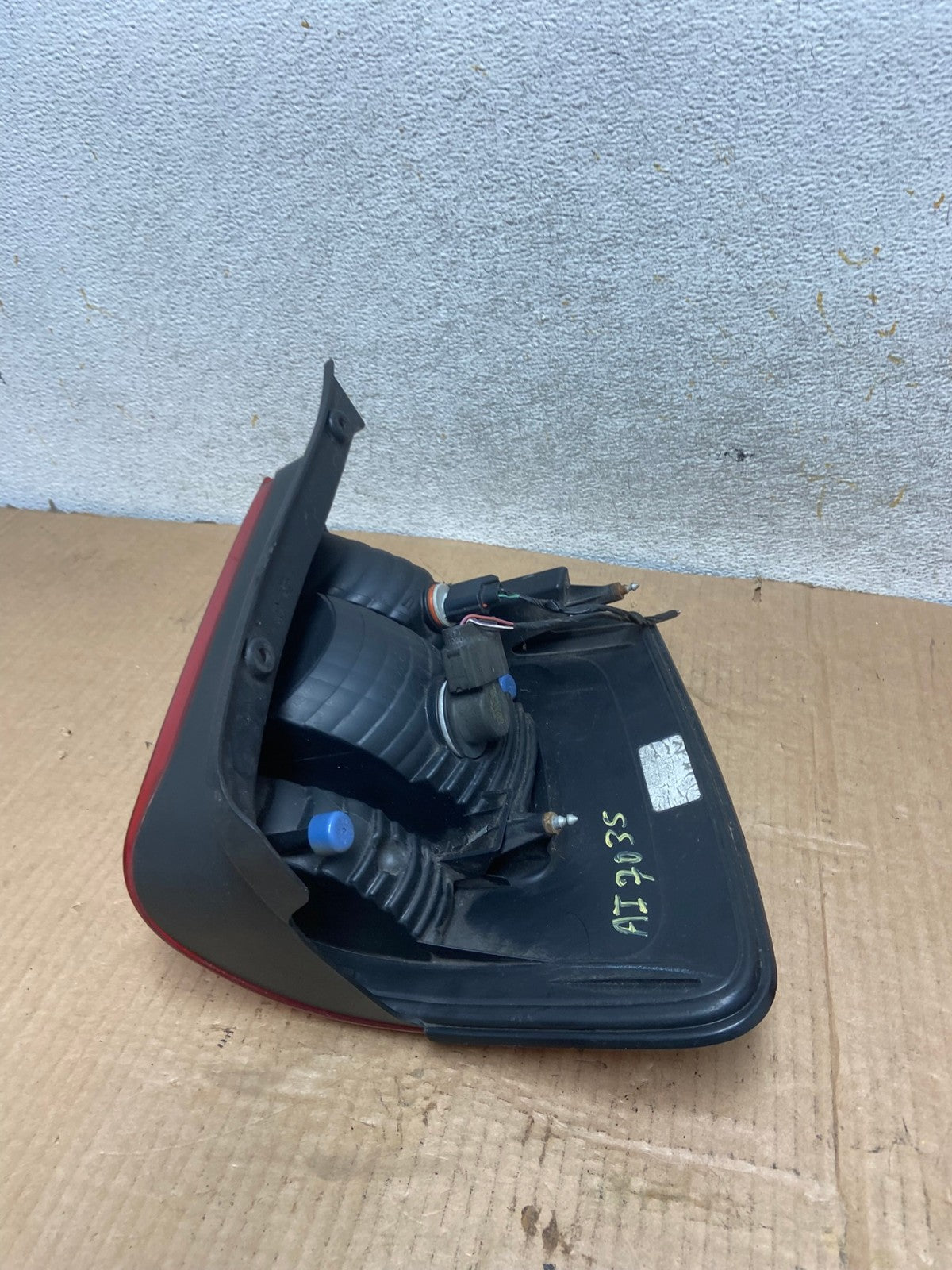 2008 to 2012 Ford Escape Right Passenger RH Side Tail Light AI7035 LK6