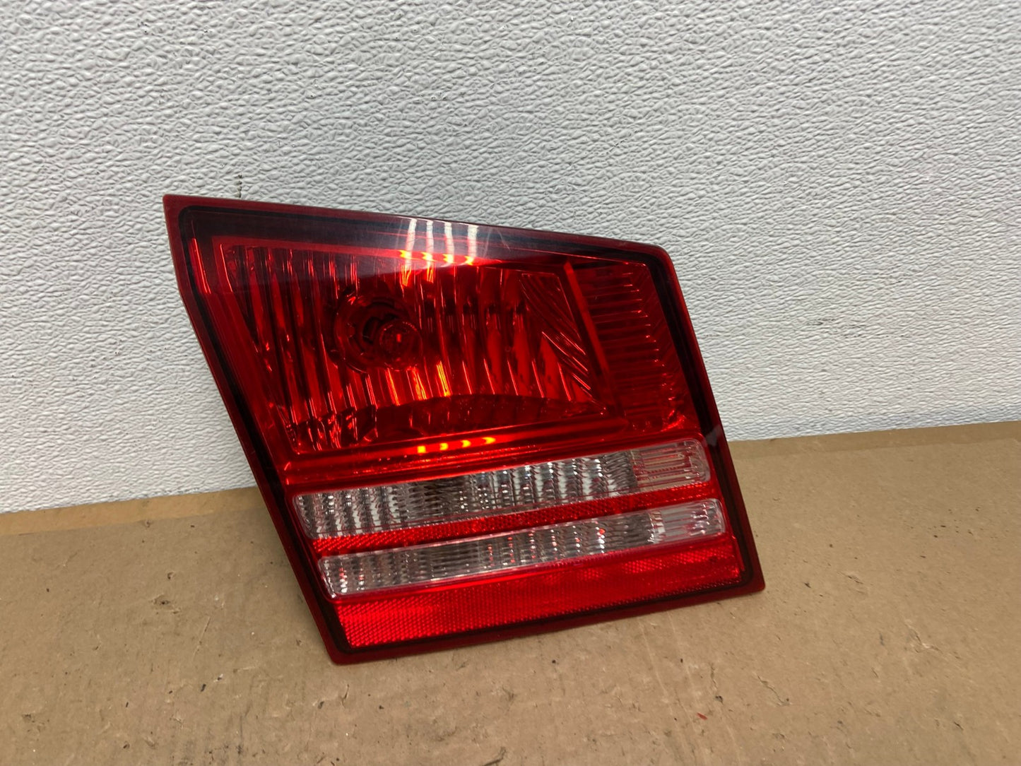 2009 2010 2011 Dodge Journey Left Driver Inner Trunk Lid Tail Light  AB6693 LK0