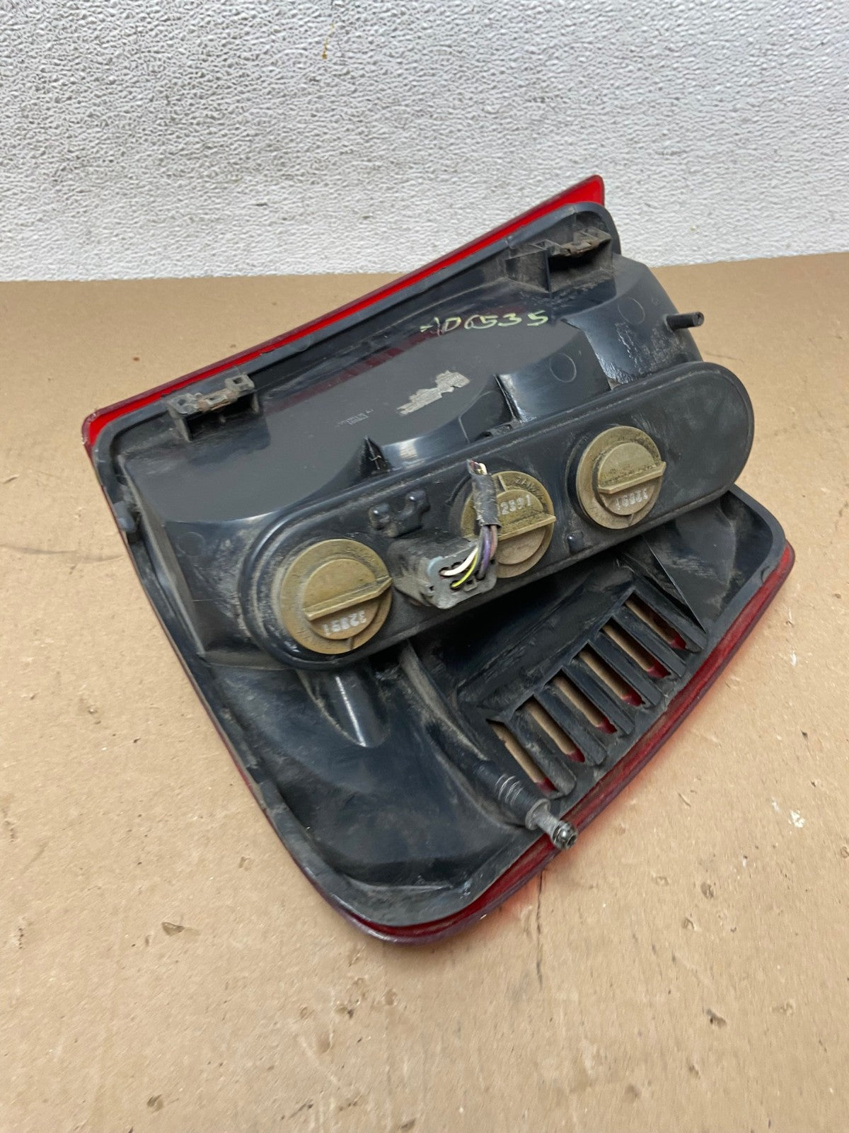 1999-2004 Jeep Grand Cherokee WJ Right Passenger Rh Tail Light AD6534 LK6