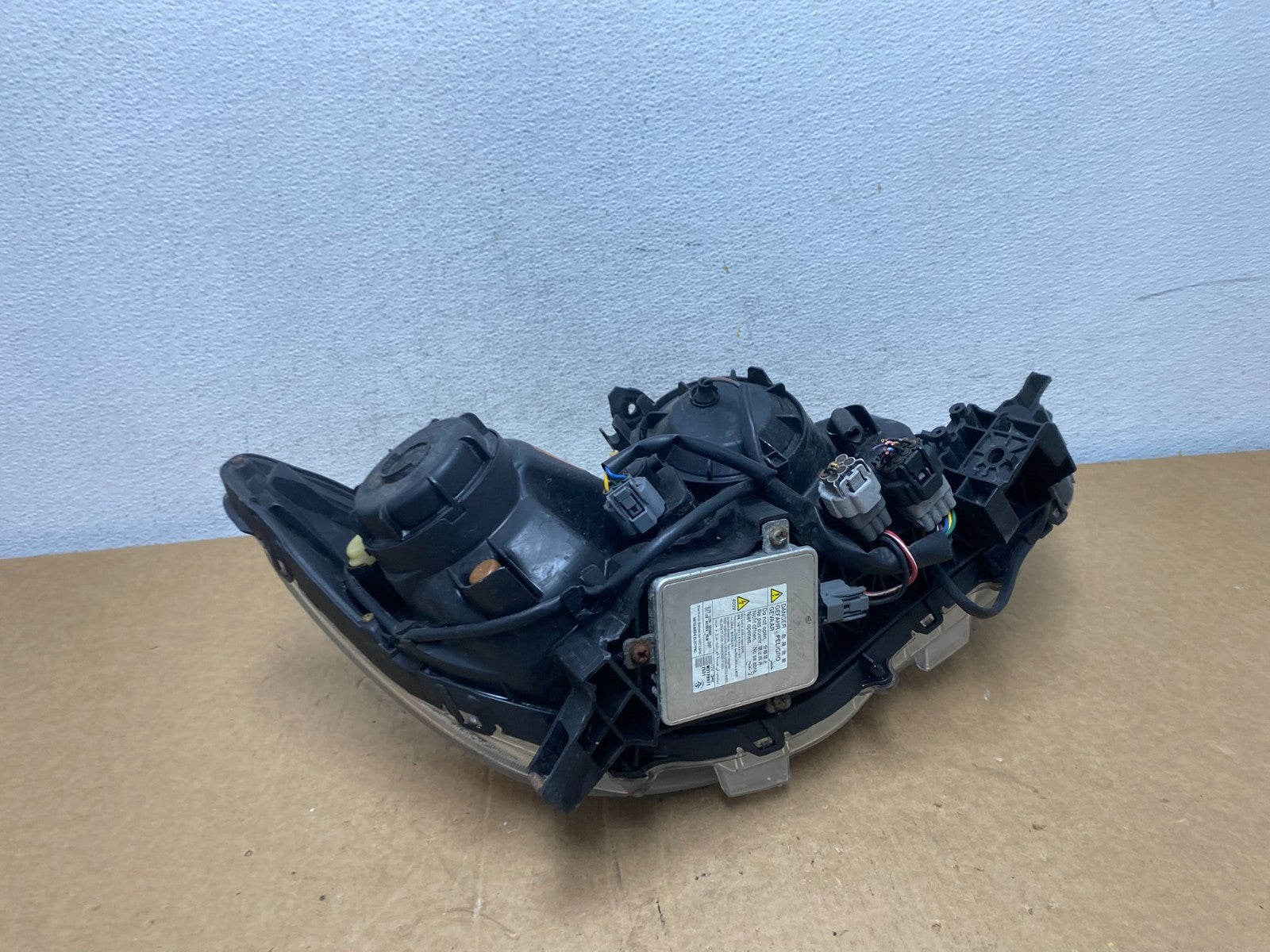 2011 - 2019 Mitsubishi Outlander Sport Left Driver Xenon Headlight AD6186 DW8