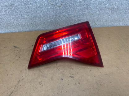 2007 2008 2009 Acura Mdx Right Passenger Rh Side Inner Tail Light Oem X5283 DW0