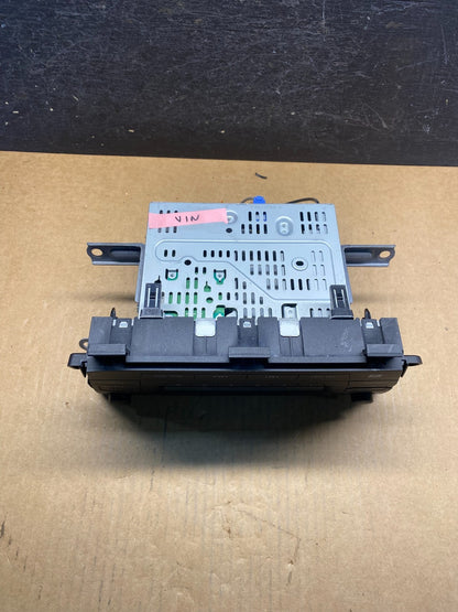 2010 to 2011 Toyota Prius Radio Stereo Receiver Aux Disc CD Player AH4996 DG4