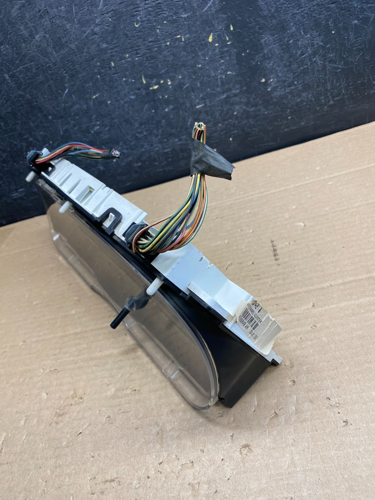 2006 Ford E350 Gauge Speedometer Cluster AG5257 DG2