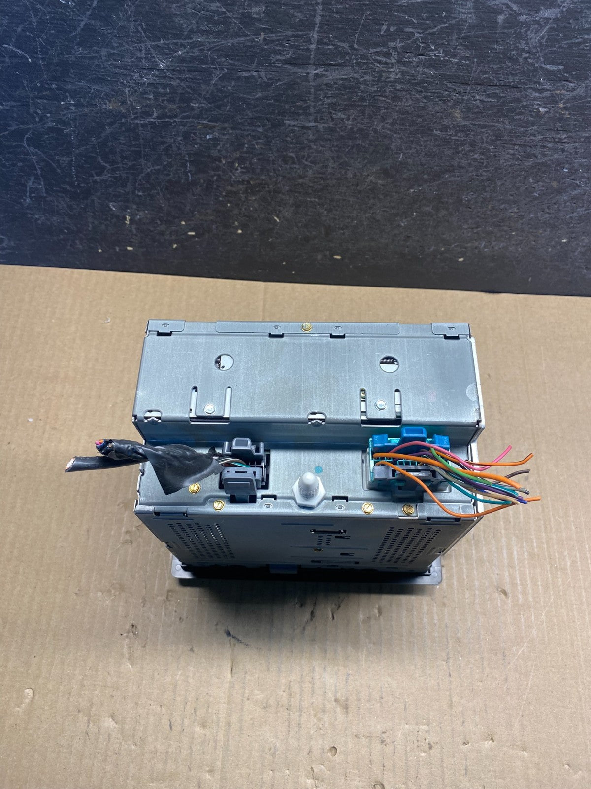 2003 to 2006 Silverado Tahoe Sierra AM FM CD Radio Receiver Head Unit AH1752 DG5