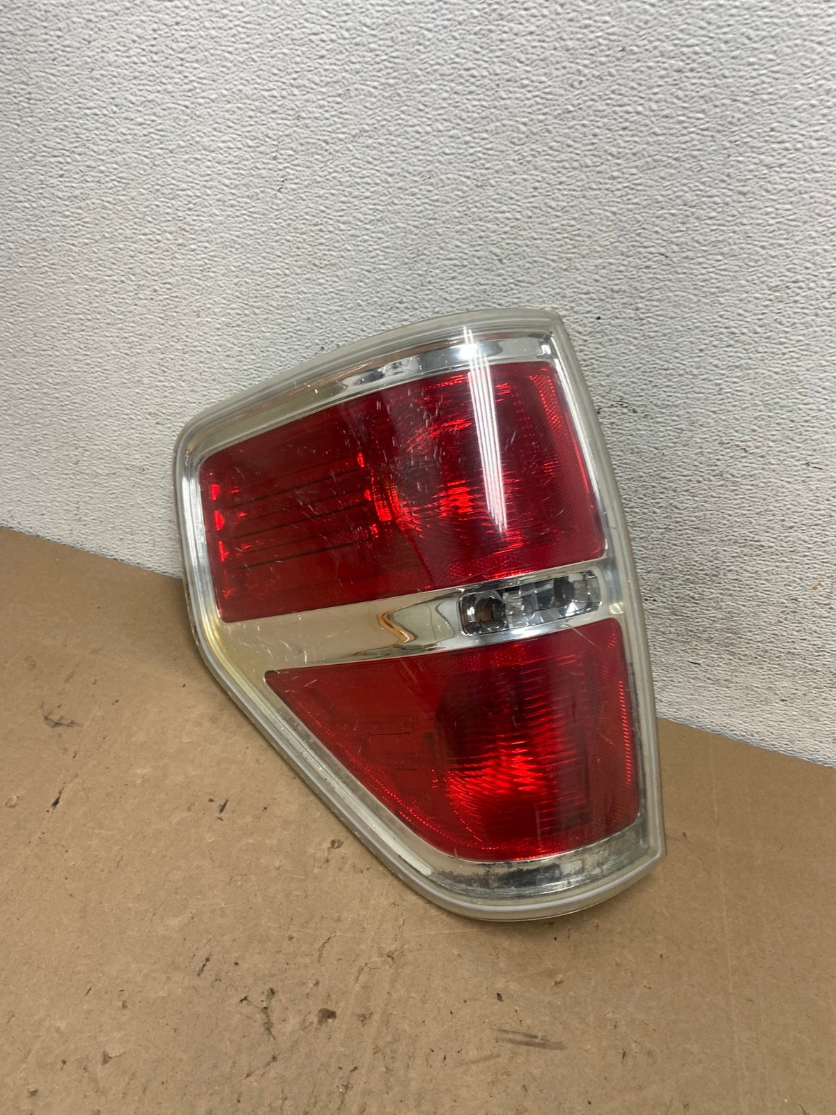 2009 to 2014 Ford F150 F-150 Left Driver LH Side Tail Light AE6052 LK0