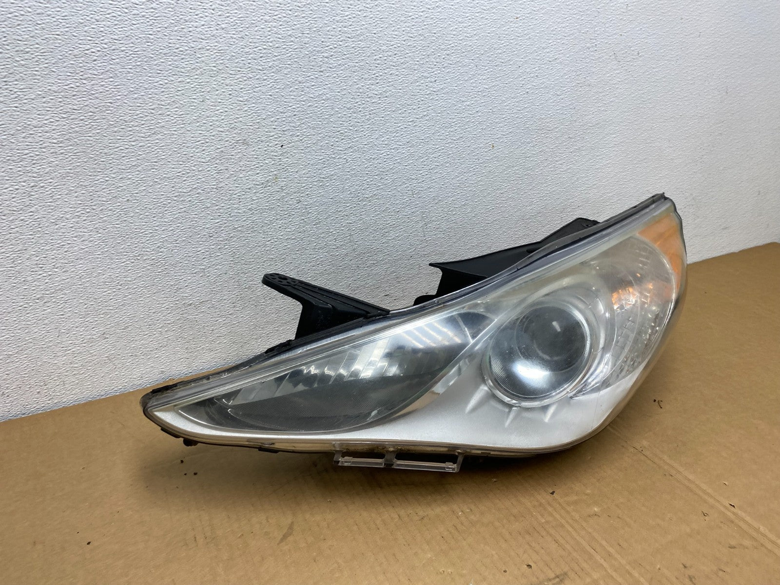 2011 - 2014 Hyundai Sonata Left Driver Lh Side Headlight Halogen AC7501 DW2