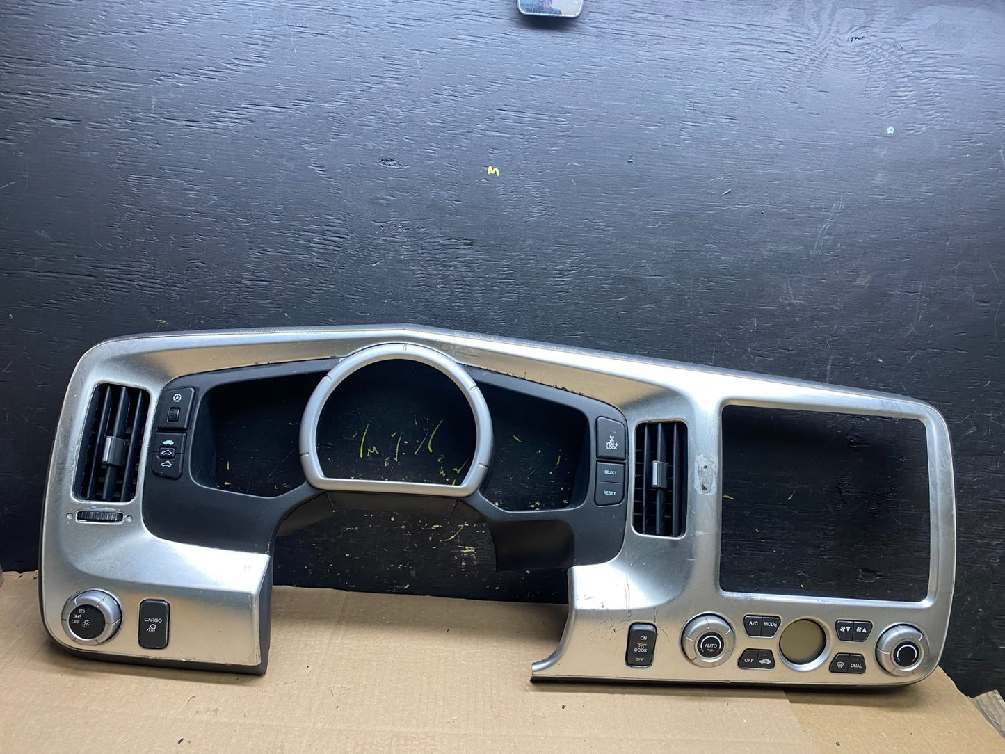 2006 to 2014 Honda Ridgeline Speedometer Radio Cluster Bezel Trim Oem Z0058 DG0