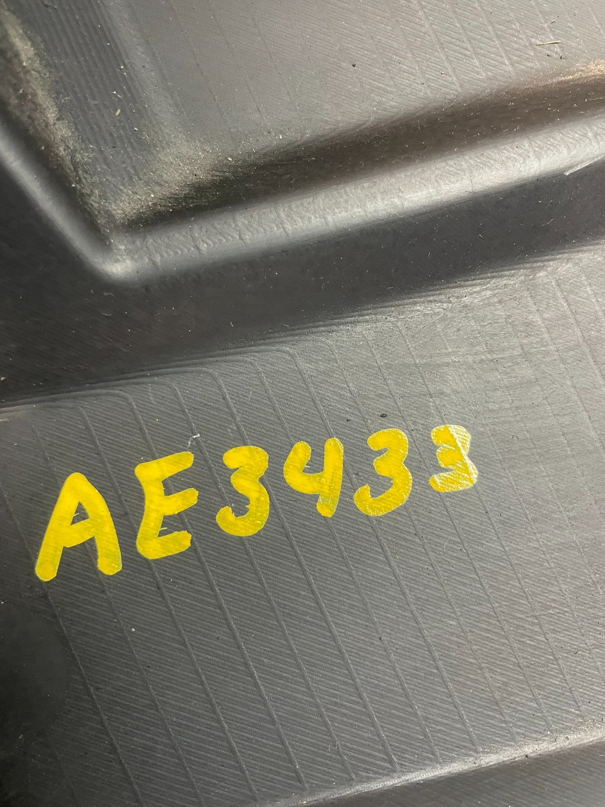 2006 to 2008 Honda Ridgeline Engine Cover Trim Bezel AE3433 DG8