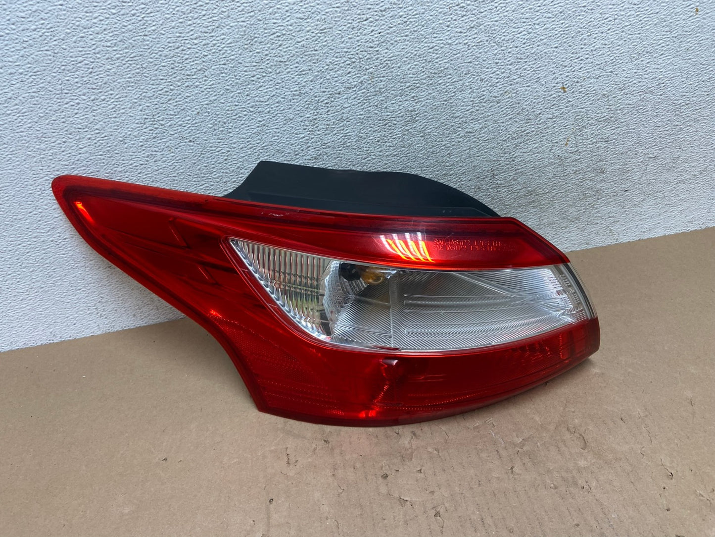 2012 2013 2014 Ford Focus Sedan Left Driver Lh Side Tail Light AG6704 LK0