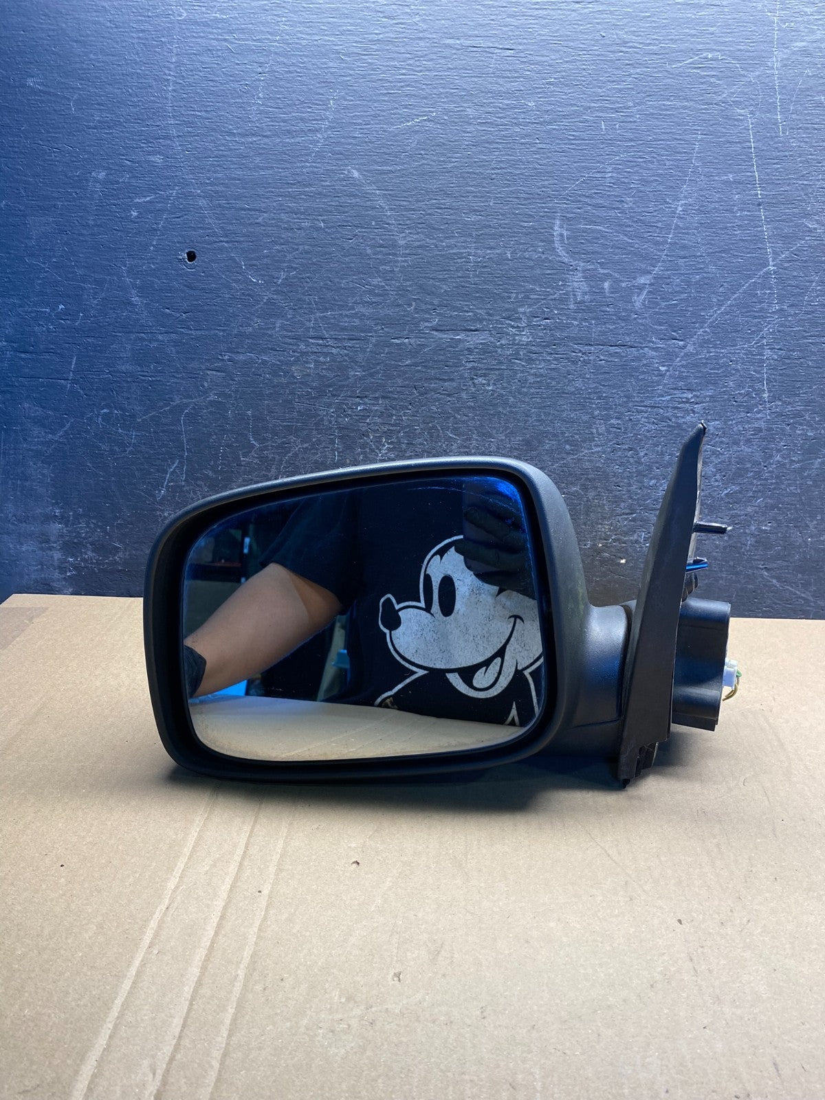 2004 to 2012 Chevrolet Colorado Left Side View Manual Door Mirror AG3507 PS8