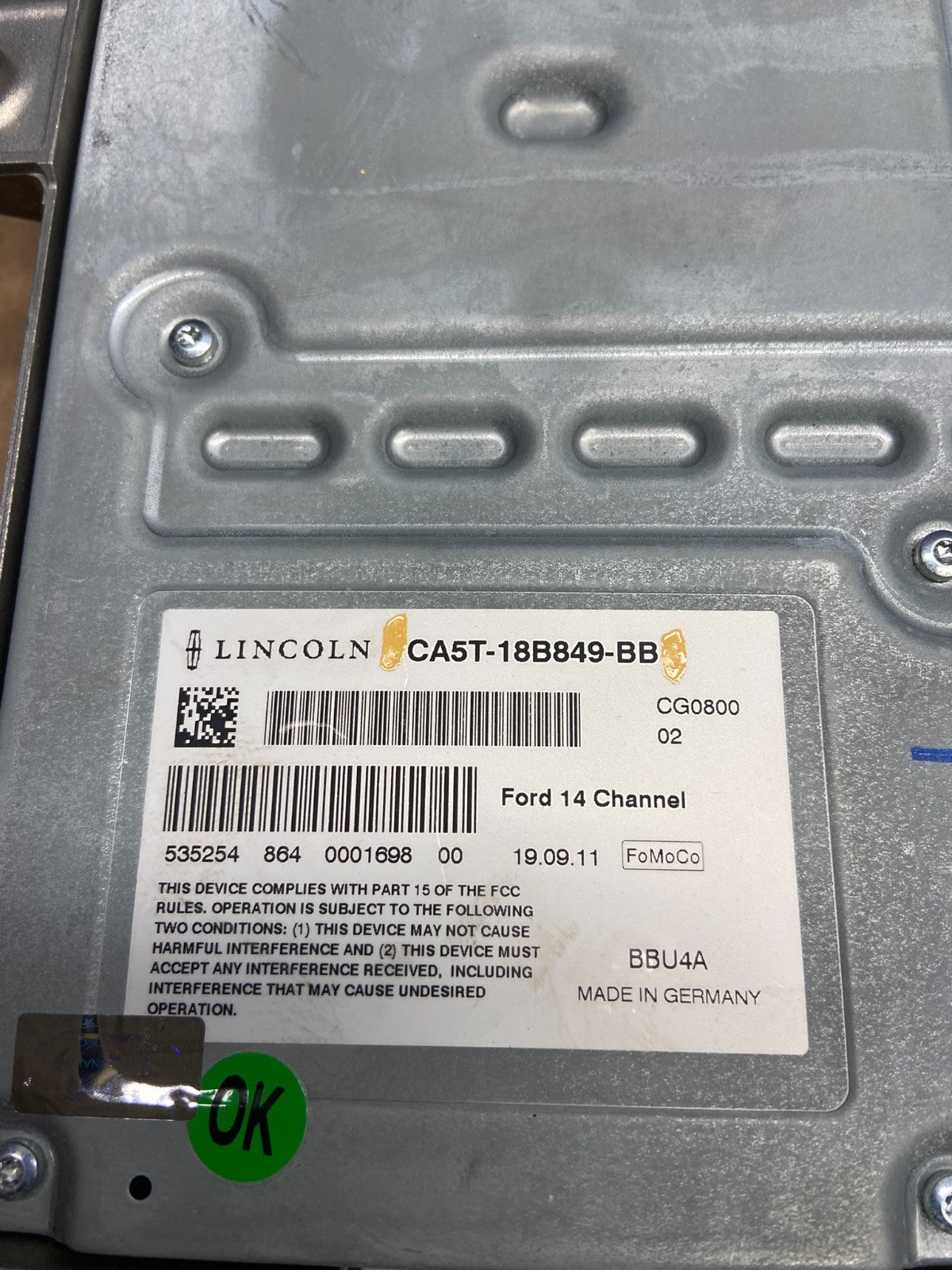 2009 to 2012 Lincoln MKS OEM Premium Radio Stereo Amp Amplifier AA8180  DG4