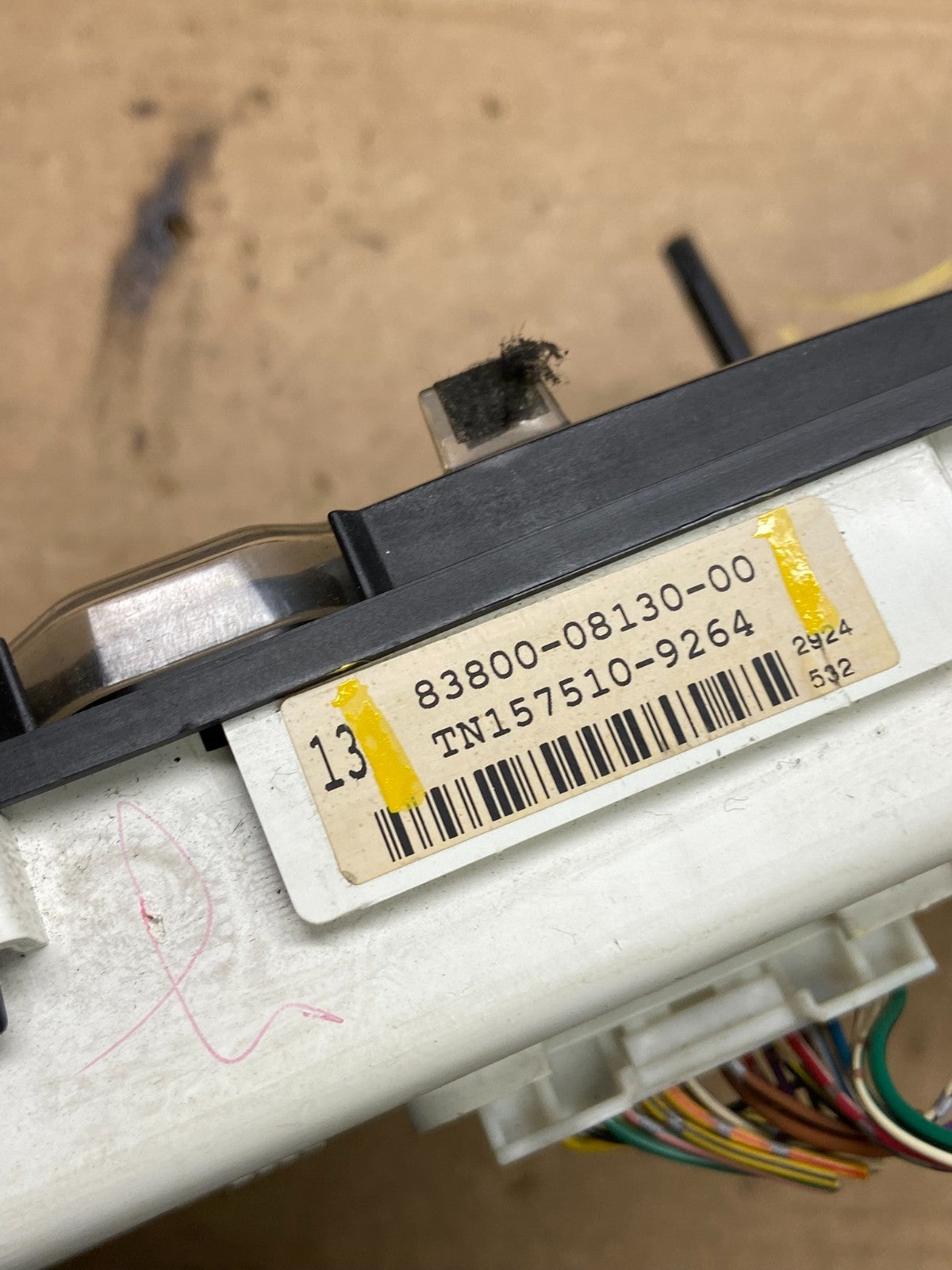 2004 2005 Toyota Sienna Speedometer Cluster Gauge W6544 DG6