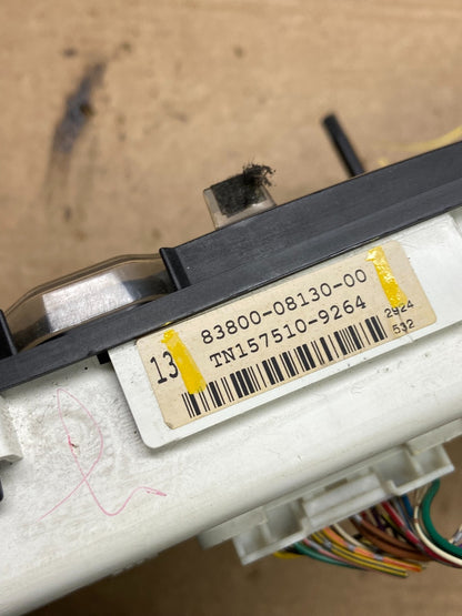 2004 2005 Toyota Sienna Speedometer Cluster Gauge W6544 DG6