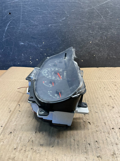 2001 - 2002 Ford Econoline E250 E350 Van Speedometer Instrument Cluster s2314 DG1