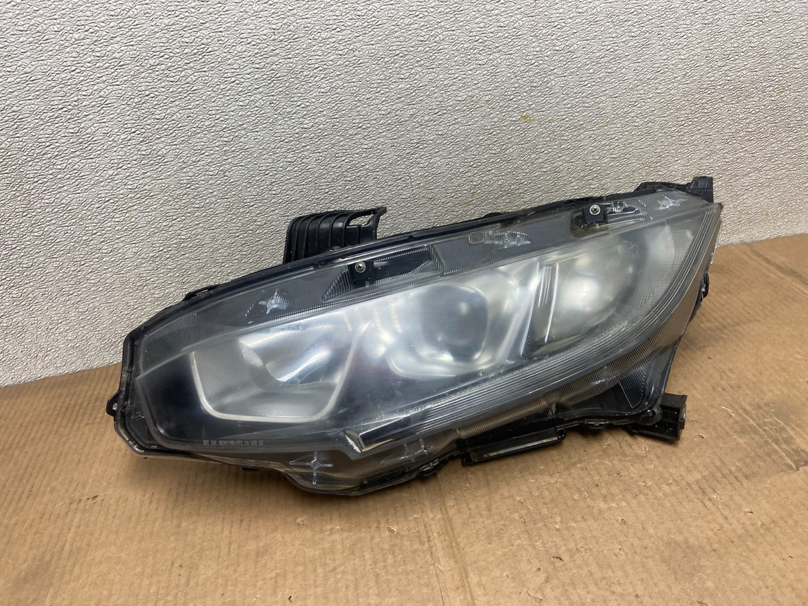 2016 to 2019 Honda Civic Left Driver LH Headlight Halogen AA6208 DG0