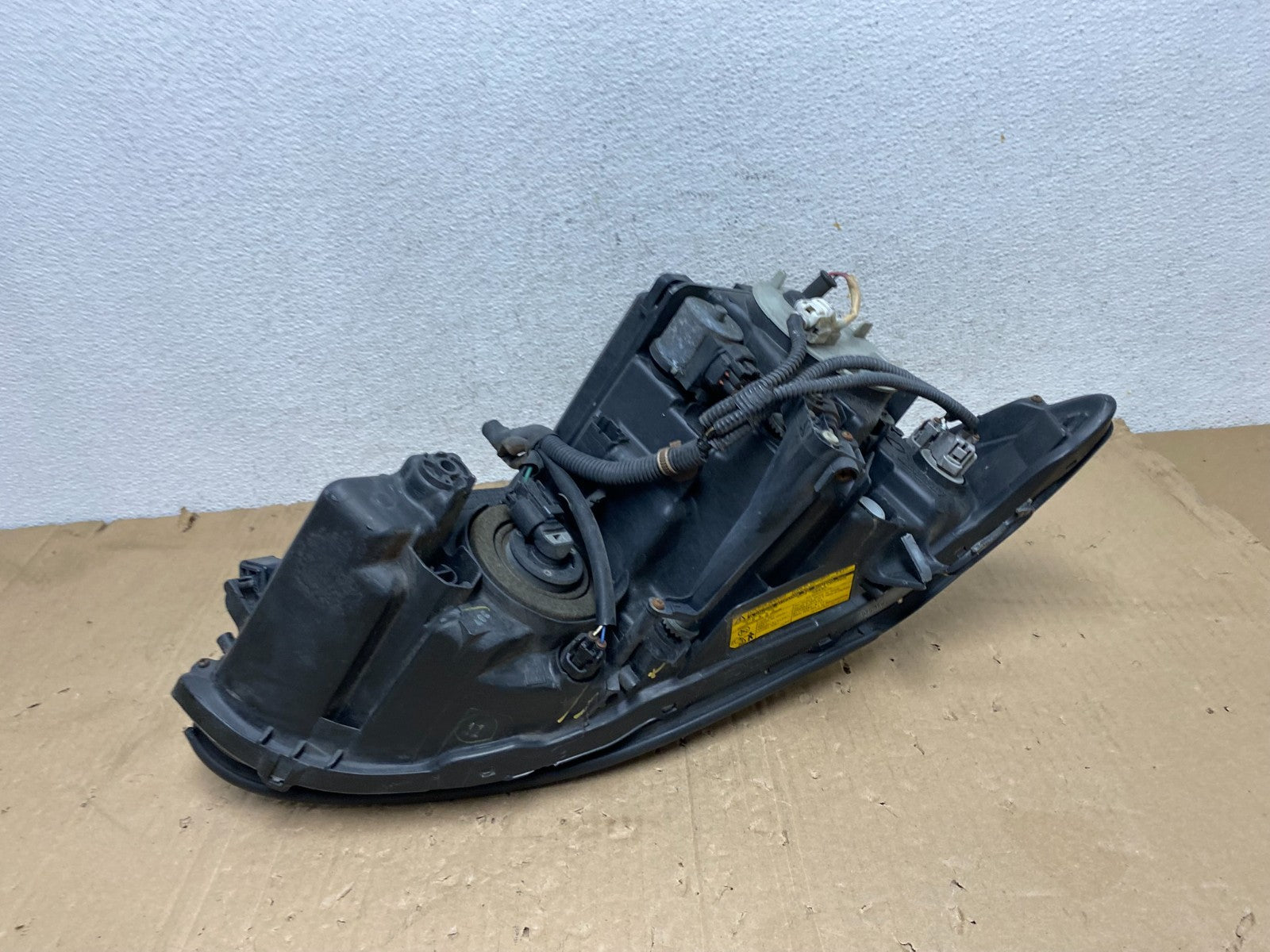2004 to 2009 Lexus RX330 RX350 Xenon Left Driver Side Headlight AE9286 DW9
