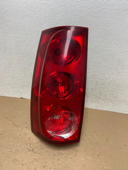 2007 to 2011 GMC Yukon Left Driver LH Side Tail Light AG43130