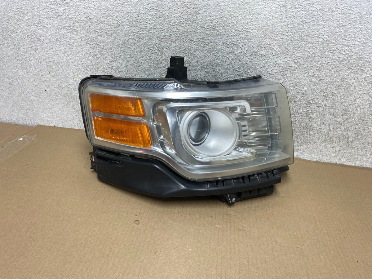 2009 2010 2011 2012 Ford Flex Right Passenger Headlight XENON AH4353 DW0