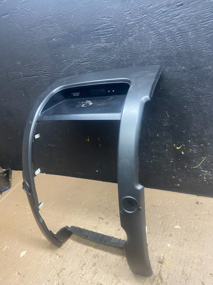 2011 to 2013 Kia Sorento Center Radio Climate Control Clock Trim T8977 DG3