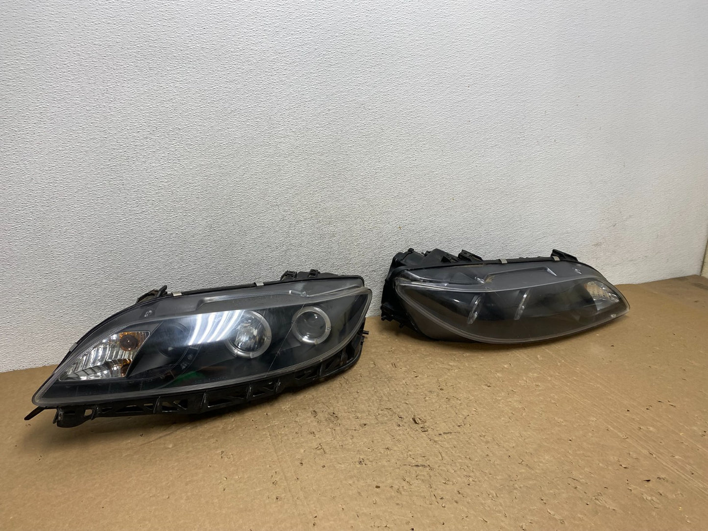 2003 to 2006 Mazda 6 Left Driver LH Side Halogen Headlight AG1369 DG2