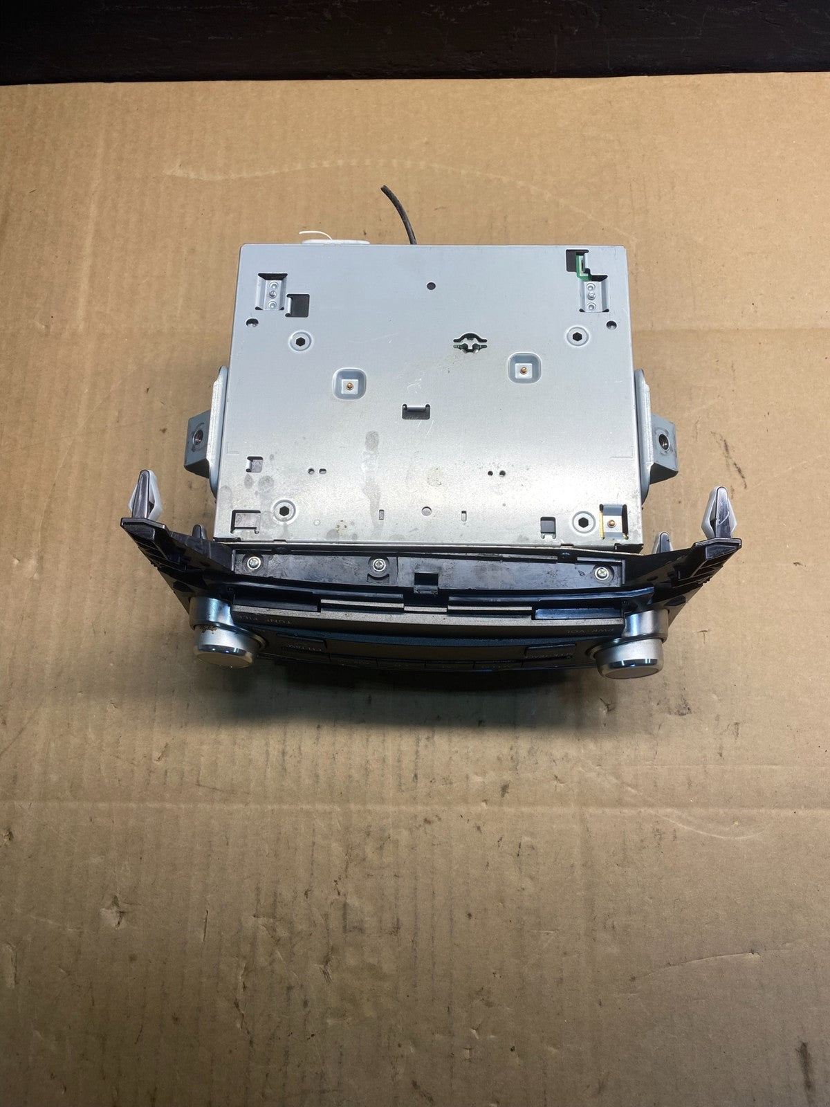 2010 - 2012 Lexus LS460 AM FM Radio Receiver 6 Disc CD Player AB7459 DG4
